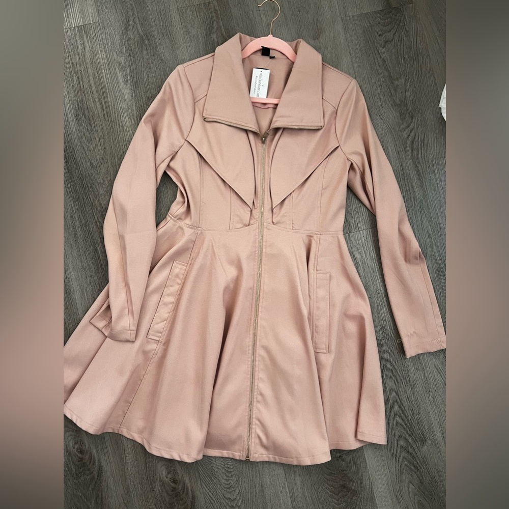 NWT Windsor Coat Dress